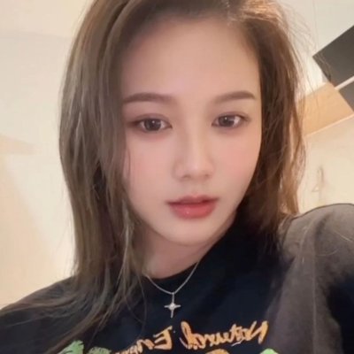 shella191585's profile picture. 📿 靜心如水，策略如刀　#BTC
🌸 鏈上開花，思想綻放　#ETH
🔥 追逐流動性，不陷入情緒　#SOL
💡 微笑也是一種 alpha　#MEME

不争艳，不喧哗；一半清风，一半星河。
既观行情，也观人心。