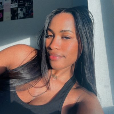 ash_tamaraa's profile picture. leo 🤍♌️☁️🫧🎀