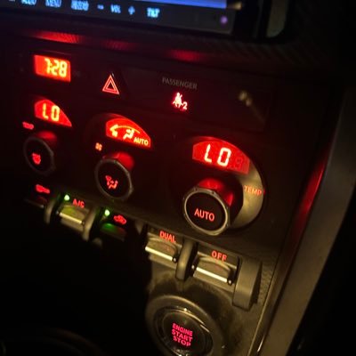 BRZのZC6という相棒に乗っています主任かバタとお呼びください。好きホロ(⚒️🌸 ☃ 🔍💅✨🔥🏴☠️🚑 💫 🎪 🌽🌲 🐾🎲 🐙 🍃🎣🎹✨)スポーツカー・ロボット・頑張らない人生に意味とは?楽じゃ無いけど好きだから 熱血と誇りは全てを救うんだよ
