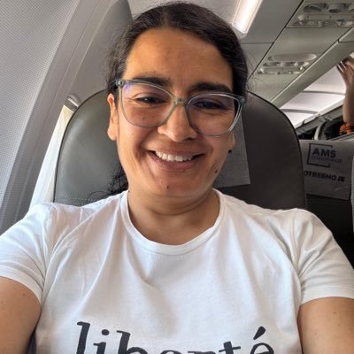 ingridpcalderon's profile picture. Maestra, aprendiz, investigadora. Paz, DDHH, inclusión, etnoeducación e interculturalidad. Me encanta leer, viajar y soñar. Tú me perfeccionarás Fil 1:6 🇨🇴