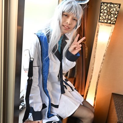 たぶんエロ垢的なモノなのかもしれない/一応エロ垢という事でエッチな人しかフォローしませんがご了承くださいまし/※鍵垢の方はフォローいたしません何かあればDMまで。/コスプレ垢→@blossomfoxy_A2何かあった時のために作ったサブ→@foxyszell リトリン→https://t.co/jEbk4E2yKj
