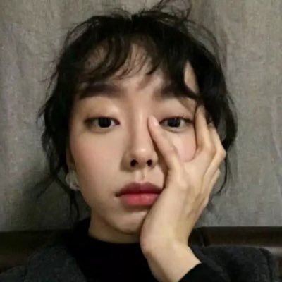 nYaD3gfzV3rwFh's profile picture. 