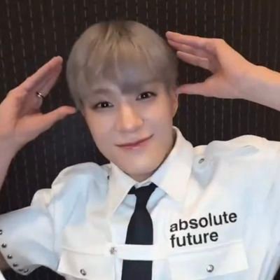 je0ngminj's profile picture. *･῾ ᵎ ⌇ ⁺◦ *. _ ⊹⁺⸜ ( 🐶 )⸝⁺⊹ _ #젠프