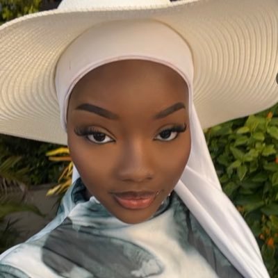 Chemistry and Agro food Student | Senegalese girl | #polytechnicienne 👩🏽🔬