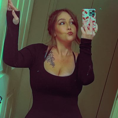 Sports Gal • Host of @lacedupxpodcast • Contributor at @HightopSport Texas • Business Inquiries: lacedupxpod@gmail.com