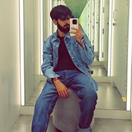 karanmalakar30's profile picture. 