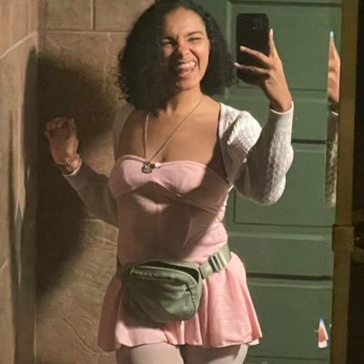 venusiankatlyn's profile picture. 22