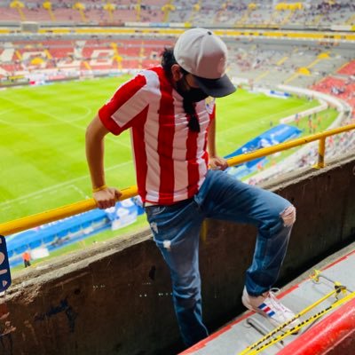 Me gusta hacer corajes con las Chivas y Ferrari. No te tomes en serio mis tuits.
