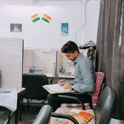 Mehul2785's profile picture. LECTURER IN DIPLOMA COLLEGE..

UPSC/GPSC Aspirant..

Proud to be INDIAN🇮🇳👳