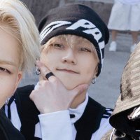 xo , eevs (@vampywonn) 's Twitter Profile