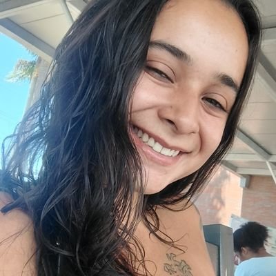 ✨she is art✨

~24 yo de puro brilho