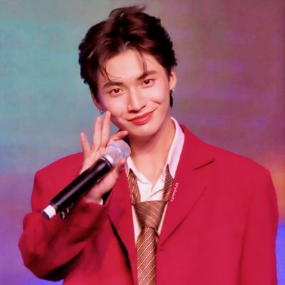 hulahula0806's profile picture. 