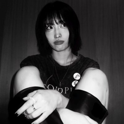 ravennemizu's profile picture. 