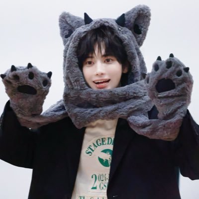 taehyunokia's profile picture. *✧･ﾟ:* bird of night addict + employed at txt hq || 𝒯he star chapter : 𝒯ogether ⛧