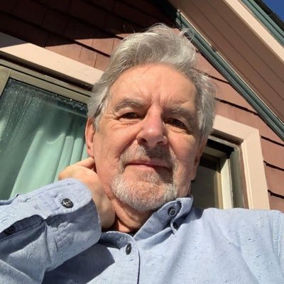I’m honest,and a good kind heart man. I’m looking for a trustworthy person to spoilt with my riches. 🤑