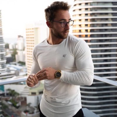 AI Forex & Binary Investment Expert CEO | Professional Trader to Elon Musk Managing Tesla Stock & Motor Portfolio Building Wealth Through Smart Trading🚀❤️