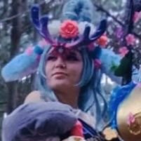 Cosplayer ✂️ | Maker 🛠️
🧵 “Todos los lugares son hermosos, hay peligro en todos los lugares ¿El peligro es hermoso?”