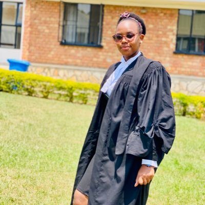 Curvedbae's profile picture. Lawyer