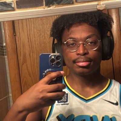 love yourself. 🖤 music, gaming, that’s it. wannabe streamer. RoseENT