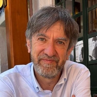 Me gustan las personas, pensar, escribir, leer, conversar, viajar... Magistrado de lo Social. Profesor Máster UOC. De Ávila. Y del Atleti. Opiniones personales.