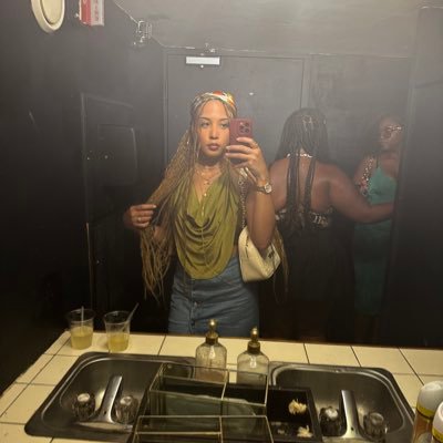 ✨blm 🏳️🌈 Call me when it’s time to eat the rich