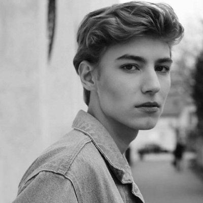 1907Istisnalar's profile picture. 