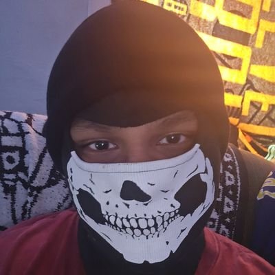 Fan of anime and pro wrestling favorite football team is LA Rams and favorite basketball team is LA Lakers
22 years old