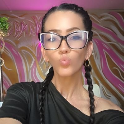KaseyJaneRises's profile picture. I am a TikTok Creator... I do tiktokshop....tiktoklives and UGC looking for brand deals...PORTFOLIO below...Come visit me @kasey.jane.rises