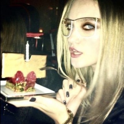 But you could never hold me. You like me better in your head. Make me evil, then I'm an angel instead. 17