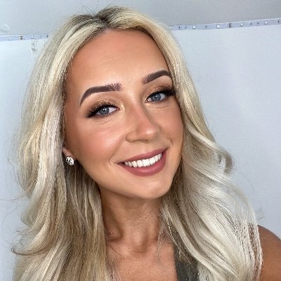 Chloebarnaville's profile picture. Irish💕