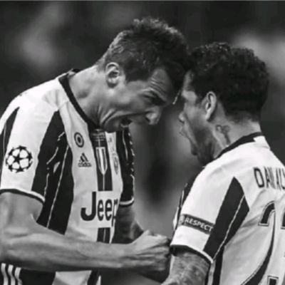 Si Vis Pacem Parabellum
🔥🔥Gobbo fino al midollo!
La Juventus cambia il mio stato d'animo. 💥
È uno stile di vita!!🖤🤍
#Herewefly 📡🛩️