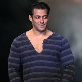 If you’re reading this, I love you🌹
Biggest Salman Khan fan since-Judwaa ♥️
WWE fan as well 💜
I love traveling and doing too much party 🎉❣️🍷🍾🎊
