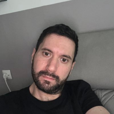 loulou57190's profile picture.