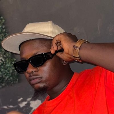 I’m an activist| a lover of Africa| Fmr.SEC GEN OAU SU | GEN SEC NAQSS OAU| PRESIDENT FOSU NATIONAL BODY| NAUS HQ DIRECTOR OF MOBILITY |versatile reader |OAU QS