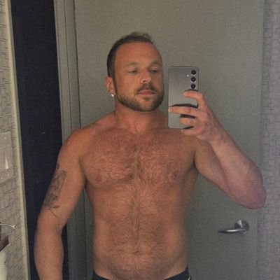 🔞 🏳️🌈 💪 Canadian jock with a wild side. #Canadian #Muscle #Jock
🇺🇸Miami 10/03-06
https://t.co/PRo0KN9tX5
https://t.co/YAS6Ni186Y