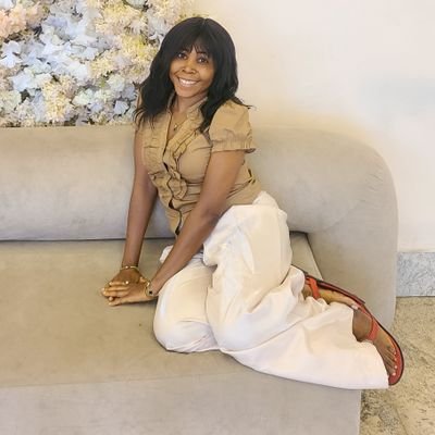 Born Again| Tongue talker | Tither | Certified Customer Service Professional | Fashion Designer & Entrepreneur| Certified foodie| No Pastor Chris/CE slander 🚫