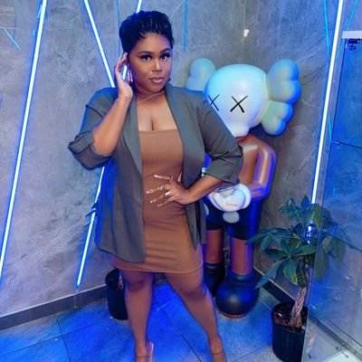 fashion & events are my thing 💕
🛍 @doseofmi
IG stylebymi