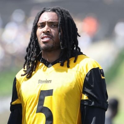 God Bless | #DifferentHere | #LetsGoBucs |#LetsGoPens | #HereWeGo | #WeAre | Endy Rodriguez enthusiast | IFB Most of the time | Maybe Next Year | The Burgh