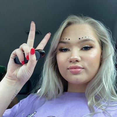 lunaskyle31's profile picture. 
