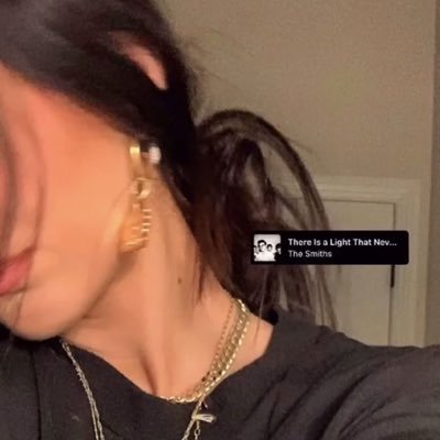 yoyokomh's profile picture. 