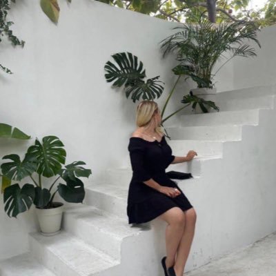 Sade Türk