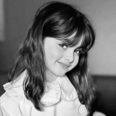 Sahab20_'s profile picture. ليتنا نرى الأشياء بعيون الأطفال لنعيش براءة الظنون ..