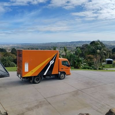 2019.7~🇳🇿/Aucklandでマオリの奥さんと充実した日々を過ごしてる群馬県人/NZ引っ越し屋歴5年目、引っ越した家は1000軒以上/平日は現地引っ越し会社のコントラクター(個人事業主)/ご依頼があれば、週末にプライベートでの引っ越し、家具の運搬もやってます。お仕事依頼はDMまでお願い致します😊