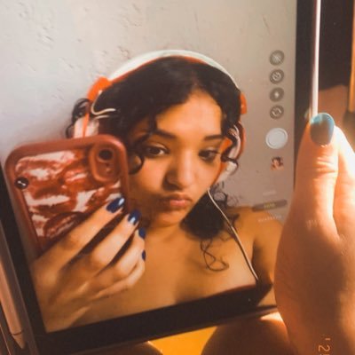 mydearlucien's profile picture. 