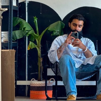 yaqubuchi's profile picture. hasta la victoria siempre