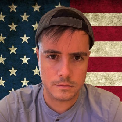 Hispano-américain🇺🇸 /Université de l'Ohio / Professeur / PhD /Écrivain / Historien / Auteur / Philanthrope / Ancien candidat au Sénat / Dieu, famille et pays