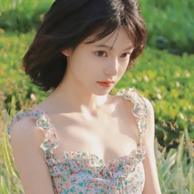 0iHhLHJ1h1Av48's profile picture. 