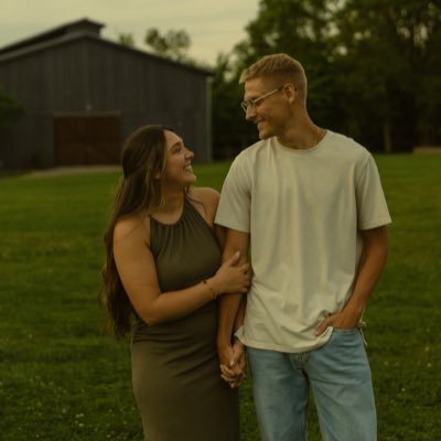Zach Samples Profile