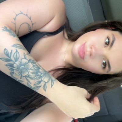 Your favorite girl next door 💕✨ THIS IS MY ONLY ACCOUNT 🫶🏼