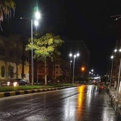 🌟يكفي أن تكون شخصًا لا يربُط شُعوره بالآخرين.. شخصًا عندما يحتاج السعادة يصنعها بنفسه ولا ينتظر أحد..شخصًا يتخطى لا يقف ولا يسقُط...🤍🌸